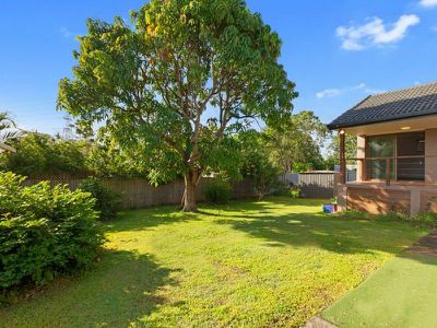 9 Rochester Dr, Mount Warren Park
