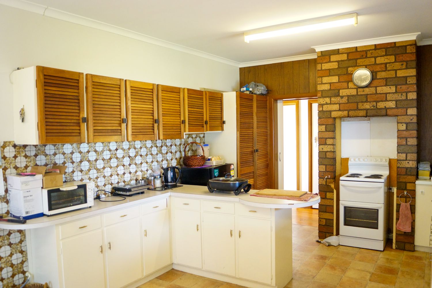 18 Howard Street, Horsham