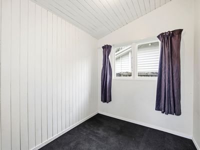 335 Ferry Road, Waltham