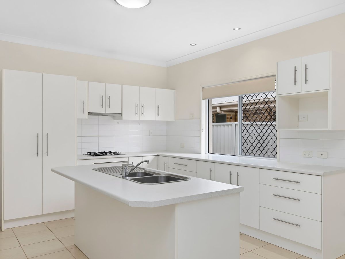 53 Glen Holm Street, Mitchelton