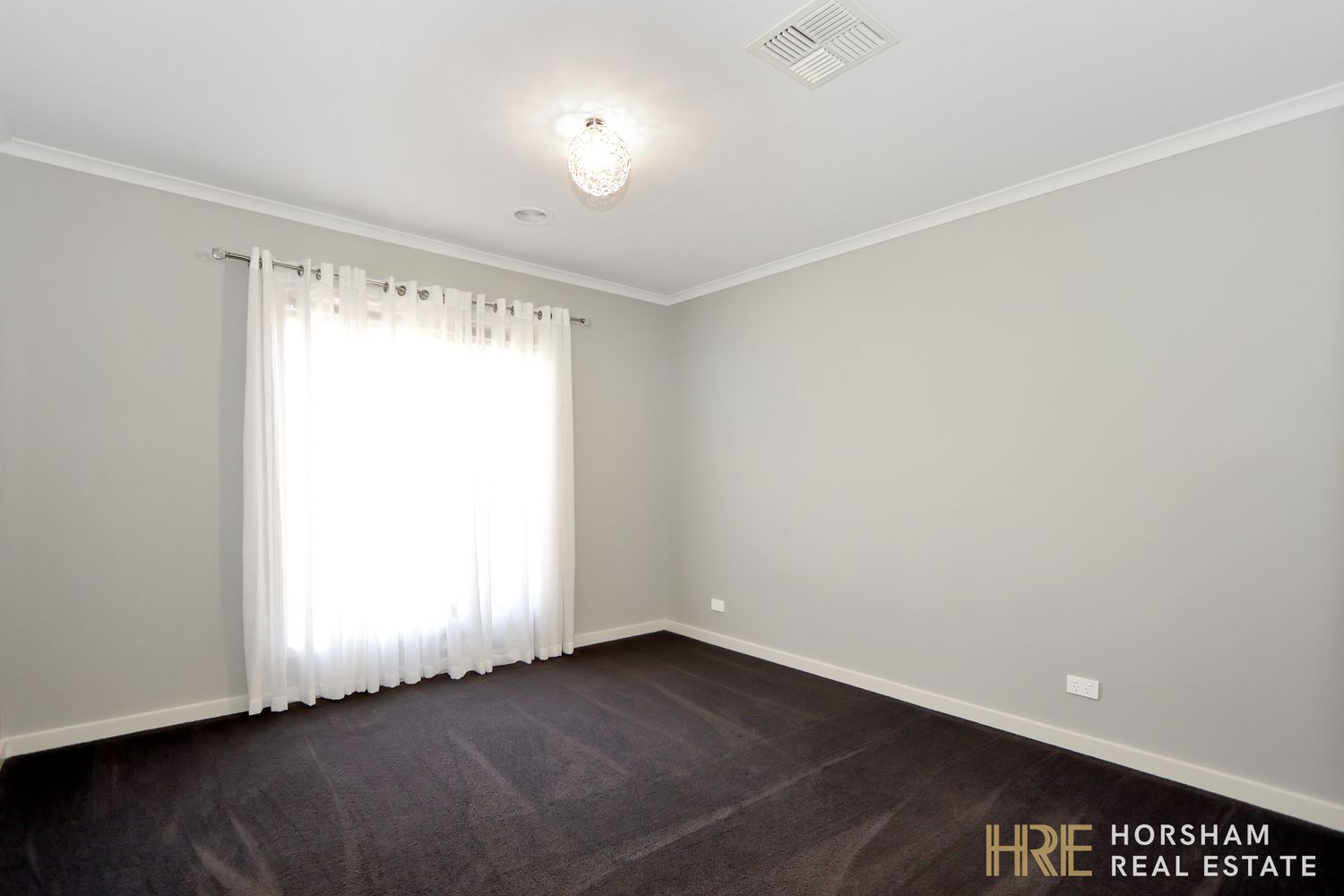 5 Hughes Street, Horsham