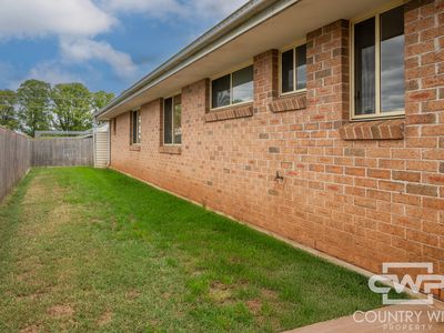 8B Urandangie Street, Guyra