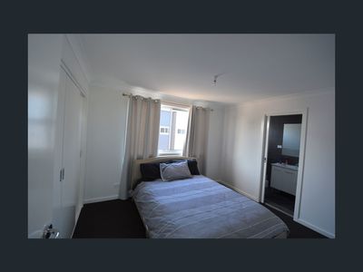1 / 40 King Street, Lake Illawarra