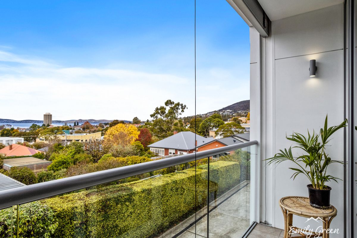 2 / 26 View Street, Sandy Bay