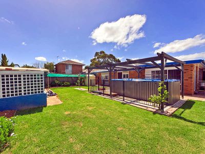 3 Whimbrel Court, Werribee