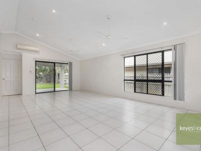 227 Freshwater Drive, Douglas