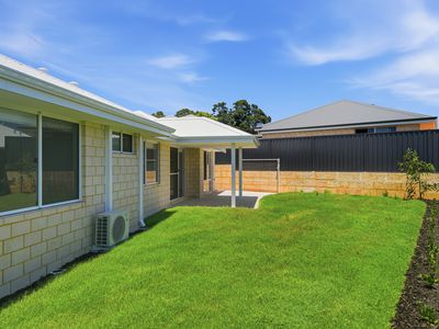 27 Danbulla Avenue, Bushmead