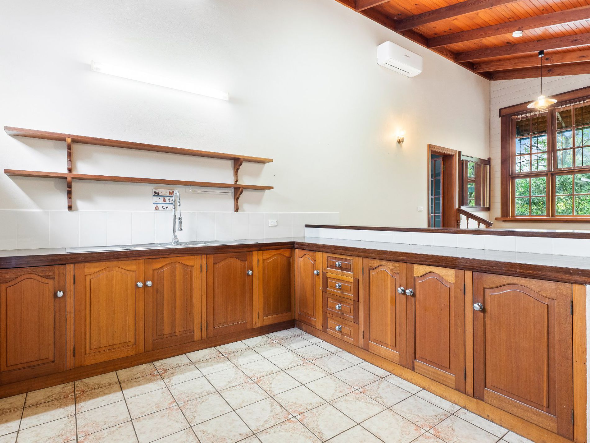 85 Cassowary Street, Freshwater