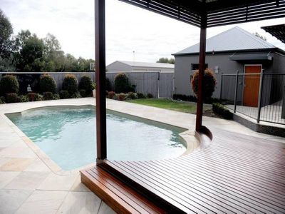 14 Velthuis Drive, Horsham