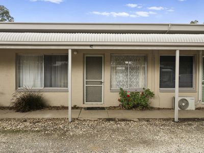 21 / 31 High Street, Seymour