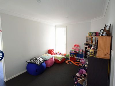 63 Champagne Drive, Dubbo