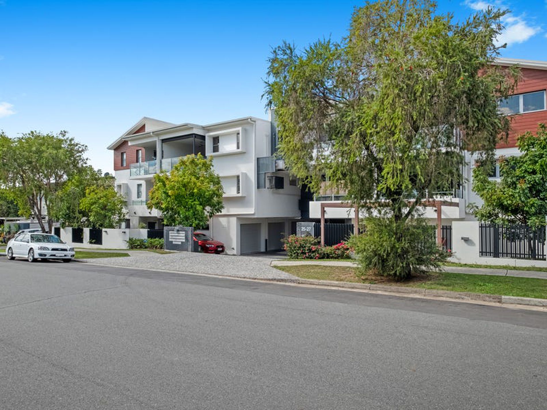 10/2527 Worden Street, Morningside Aurora Realty Brisbane