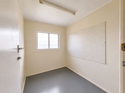 10-12 Crouch Avenue, Atherton