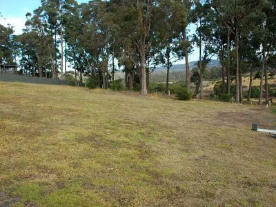 7 Kingfisher Circuit, Eden