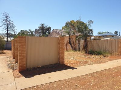 360A  Piccadilly Street , West Lamington