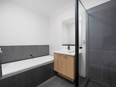 38 Dawley Circuit, Werribee