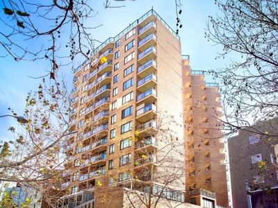 220 Goulburn Street, Darlinghurst