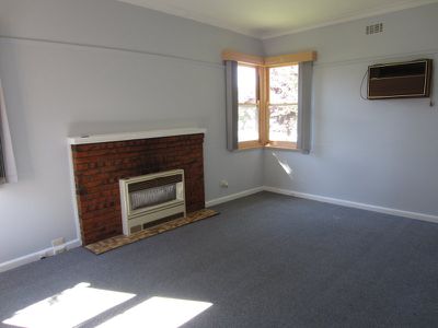 16 Griffen Street, Hamlyn Heights