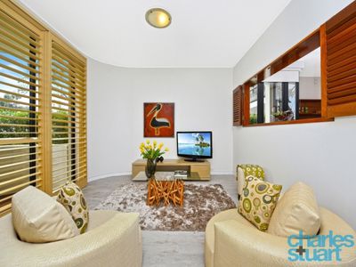 2 / 7 Marathon Mews, Darling Point