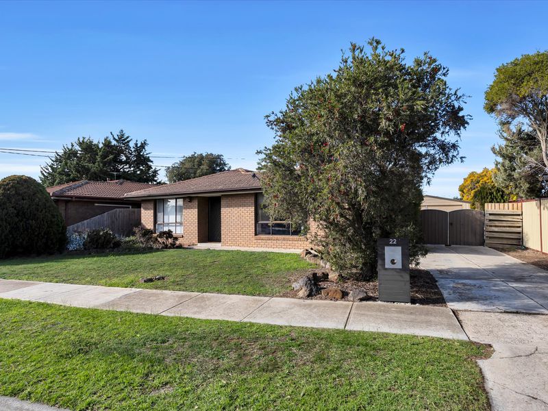 22 ALBATROSS AVENUE, Werribee