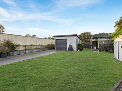 37 Fifth Street, Weston