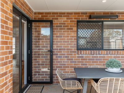 7 / 319a Bridge Street, Newtown