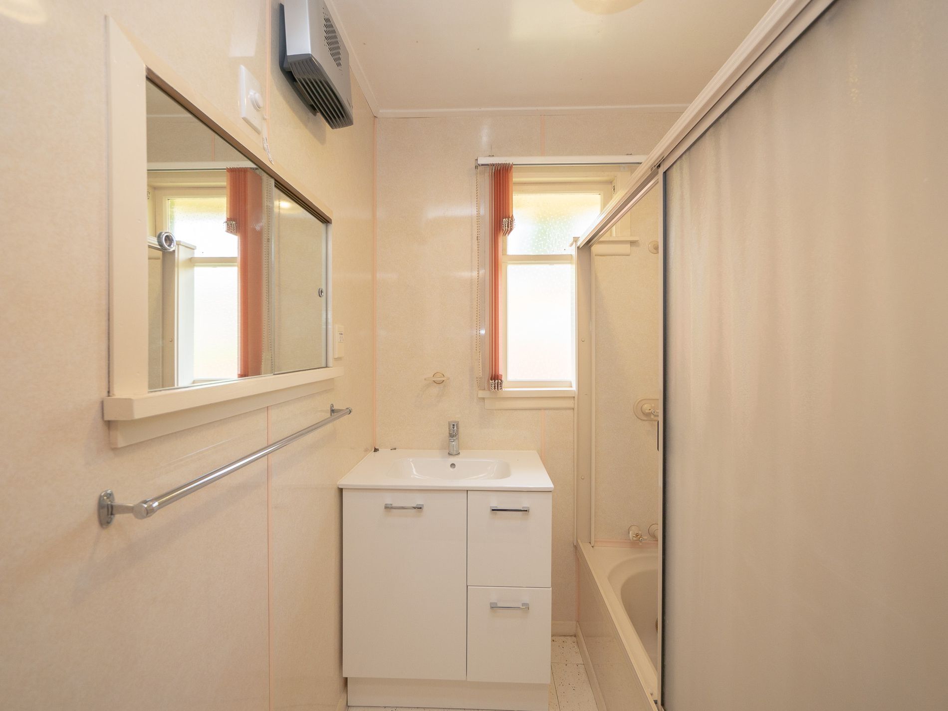 A / 97 Wickliffe Terrace, Port Chalmers