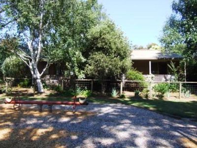 7 Young Crescent , Tawonga South
