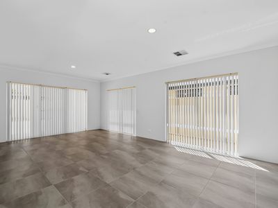 7 ELATION GROVE, Baldivis