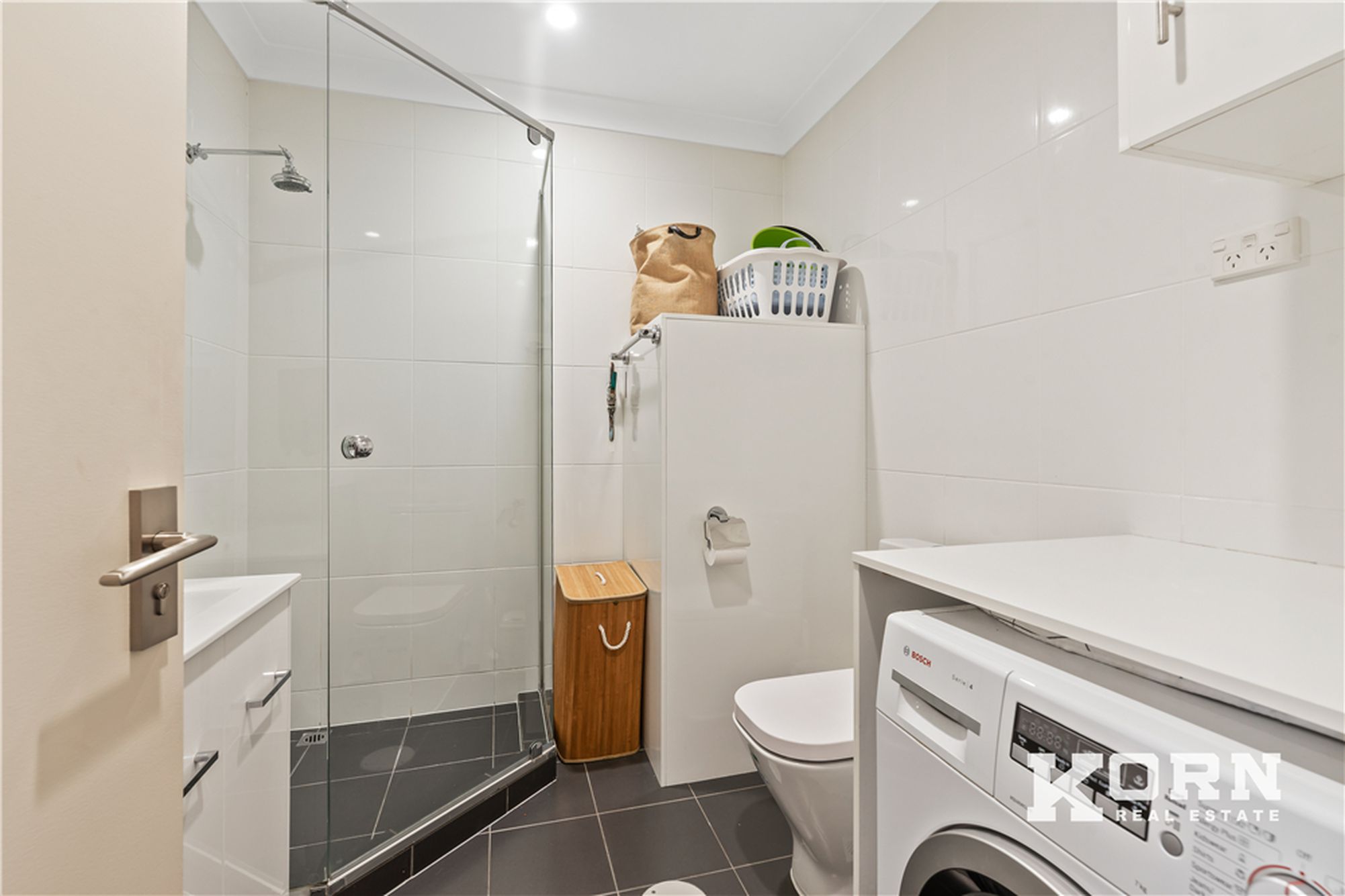906 / 39 Grenfell Street, Adelaide