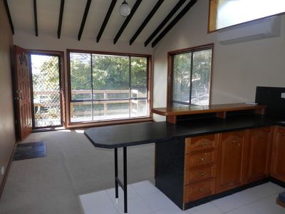 1 / 161 Pottery Road, Lenah Valley