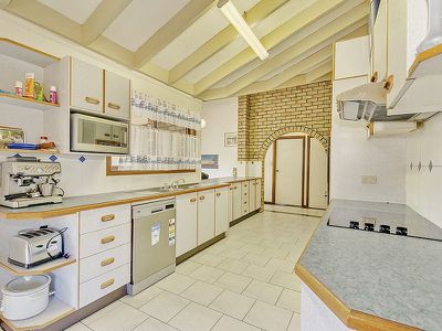 38 Wendron Street, Rochedale South