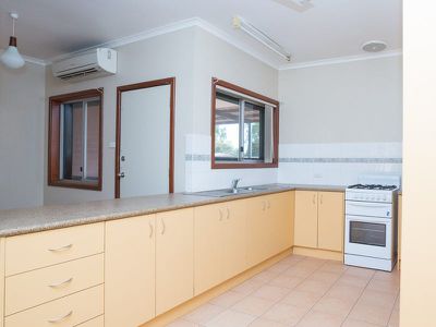 2 Dongara Place, South Hedland