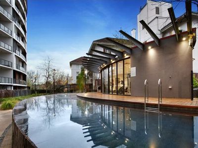 304 / 9 Commercial Road, Melbourne