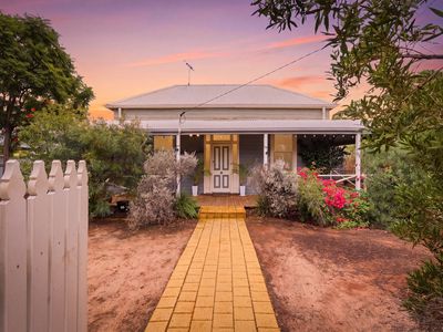 64 Ward Street, Lamington