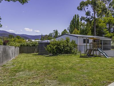 1936 Huon Highway, Grove