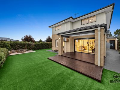 27 Strikeline Crescent, Clyde North