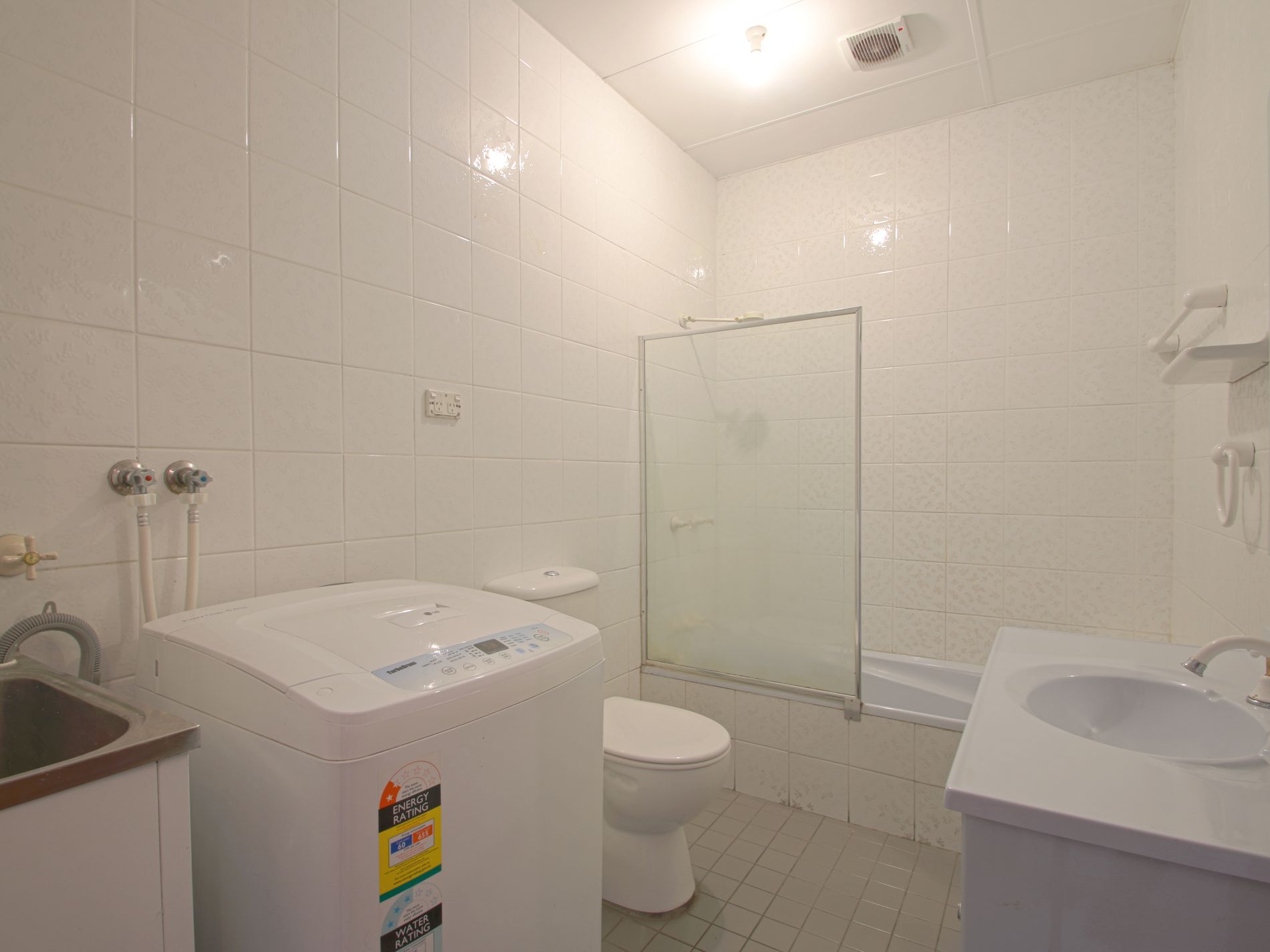 2 / 1427 Botany Road, Botany