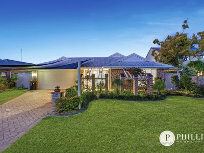 21 Camelot Crescent, Hollywell