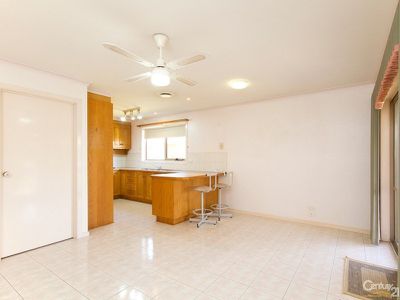3 / 77 Oaktree Drive, Hampton Park