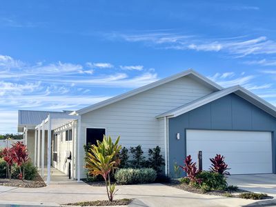 99  / 5 Serenity Drive, Eli Waters