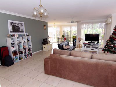 4 / 91-93 Hind Avenue, Forster