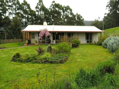 211 Middle Road, Pelverata