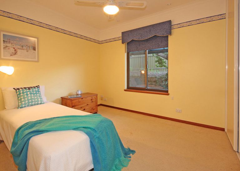 5 Neeangarra Crescent, Hallett Cove