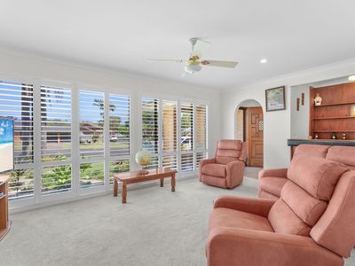 13 De Lore Crescent , Tuncurry