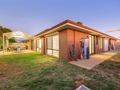 2 Anchorage Loop, Canning Vale