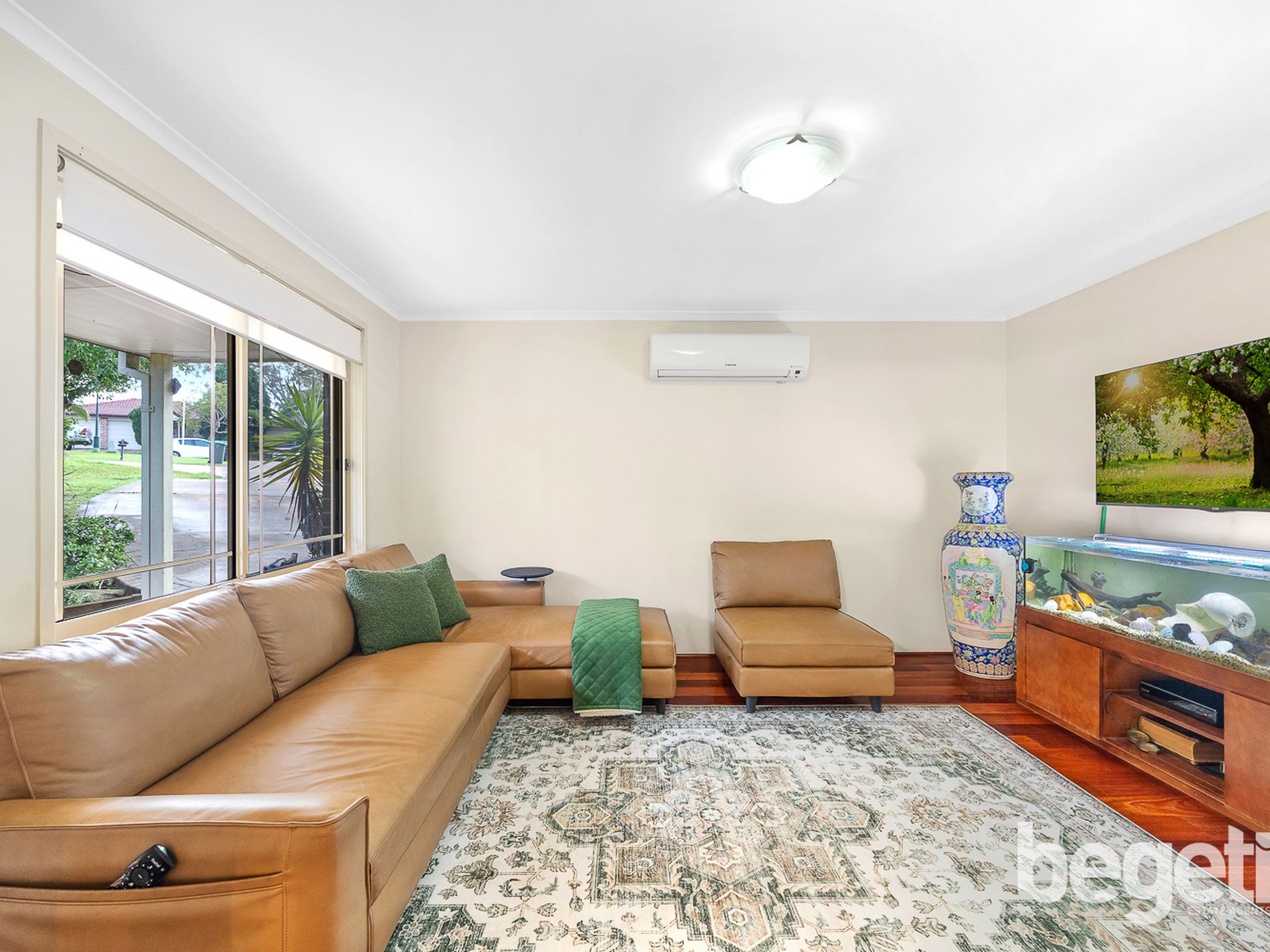 8 Tristania Grove, Greenacre