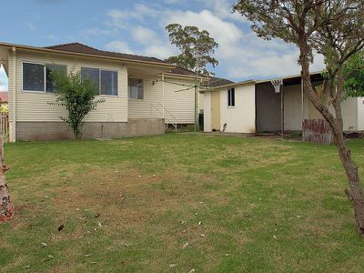 9 Gloucester Crescent, Dapto