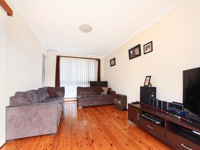 2 MacKenzie Avenue, Mount Warrigal