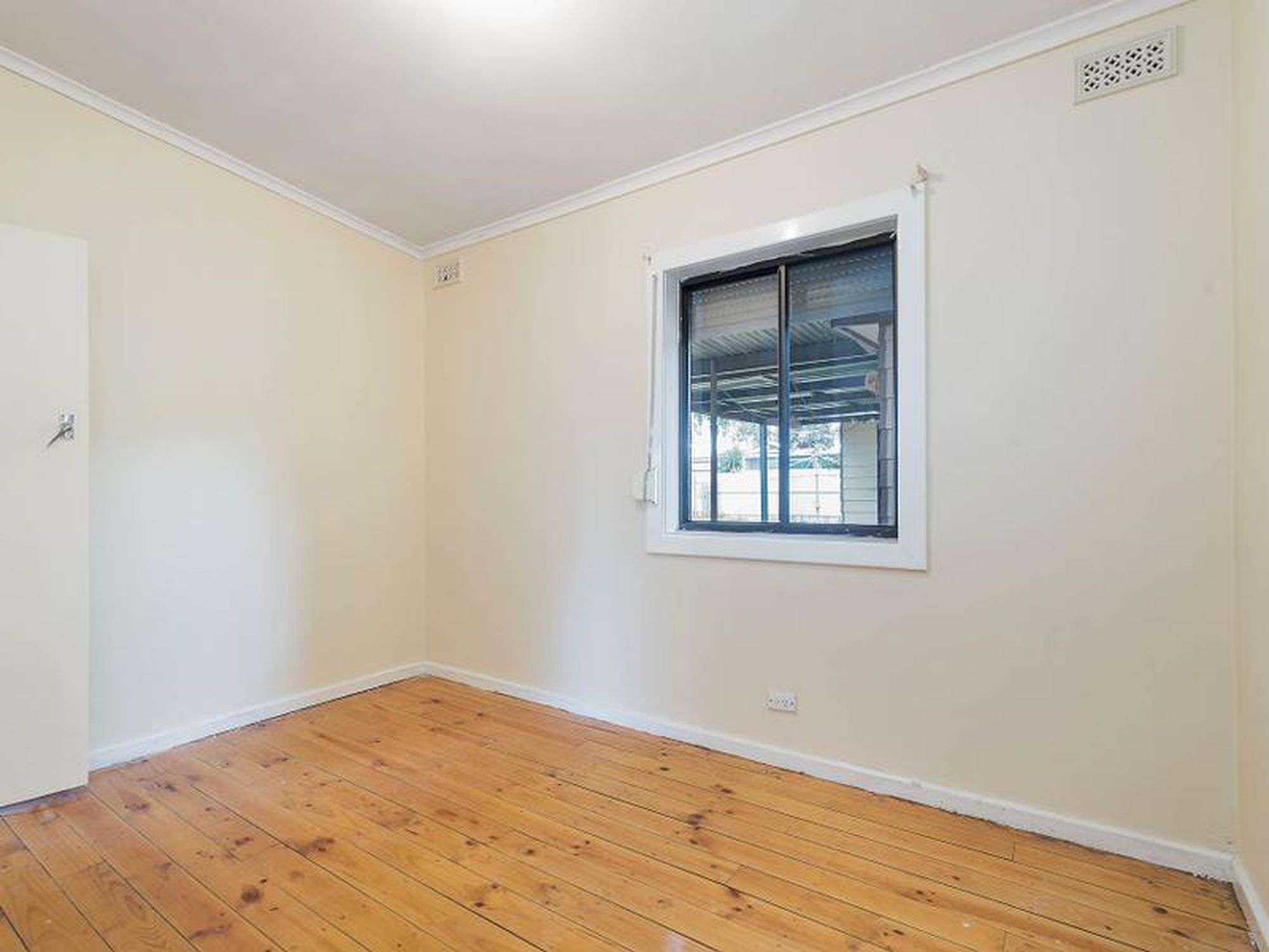 10 Cummins Street, Davoren Park
